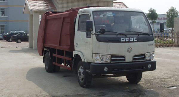 東風(fēng)福瑞卡壓縮式垃圾車