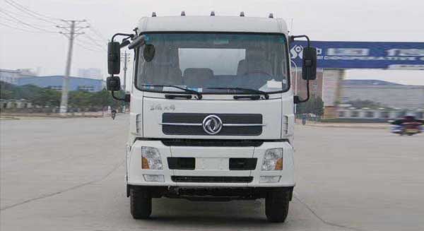 東風(fēng)天錦吸污車(chē)