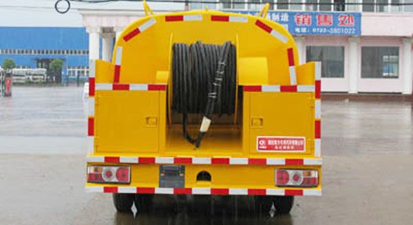 東風(fēng)輕型清洗車