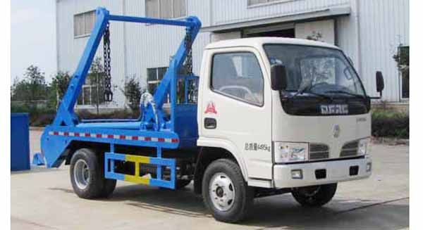 東風(fēng)輕型擺臂式垃圾車