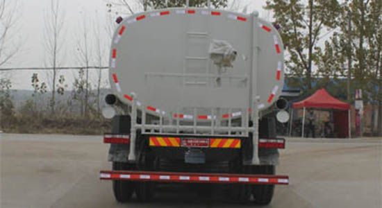 福田歐曼綠化噴灑車(12噸)