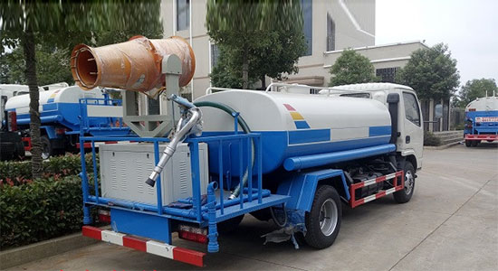東風(fēng)福瑞卡綠化噴灑車(chē)(5噸)