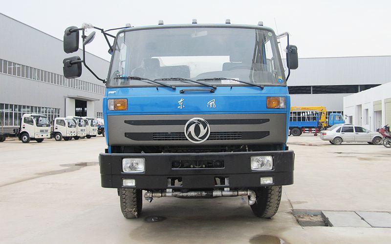 東風(fēng)153型灑水車(15噸)