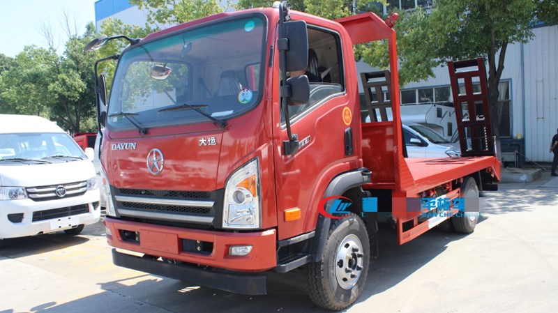 國六大運(yùn)黃牌平板運(yùn)輸車