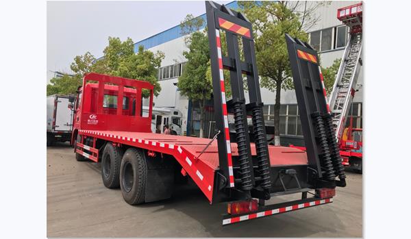 國六東風(fēng)錦程后八輪平板運(yùn)輸車