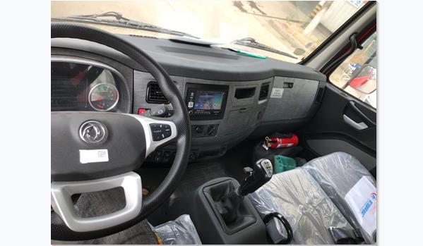 國六東風(fēng)錦程后八輪平板運(yùn)輸車