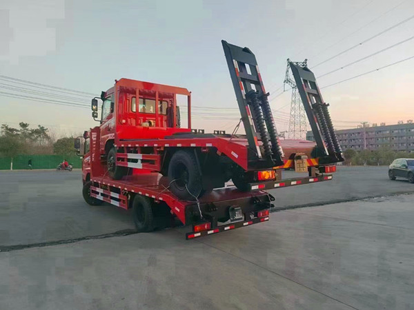 東風(fēng)D3S單橋平板運(yùn)輸車