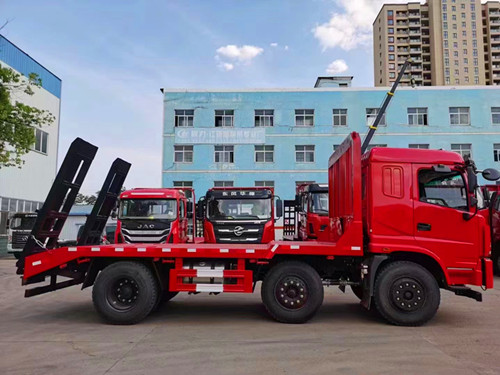 短軸距小三軸平板運輸車