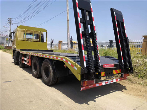 新款國六東風(fēng)D7前四后八平板車