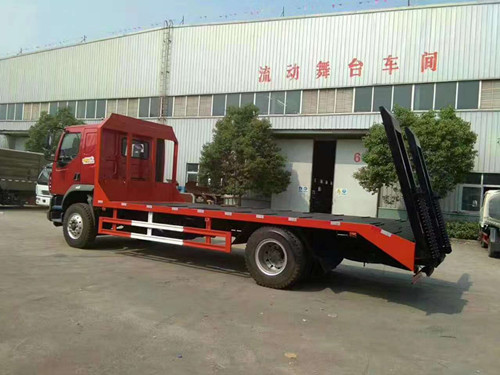 柳汽乘龍M3挖機(jī)拖車15噸以內(nèi)挖掘機(jī)
