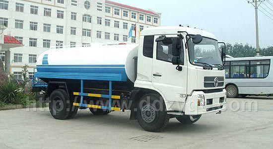東風(fēng)12噸灑水車(chē) 前沖后灑式