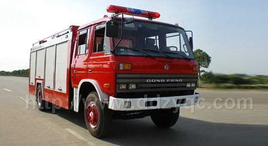 東風(fēng)D9消防灑水車 6噸泡沫消防車