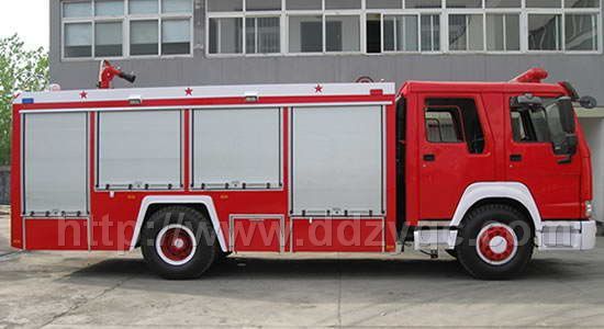 東風(fēng)D9消防灑水車 6噸泡沫消防車