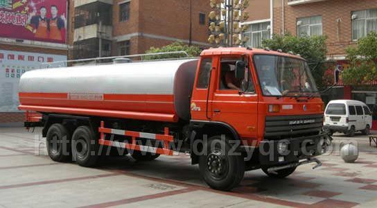 東風專底12方前沖后灑水罐車