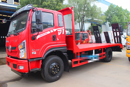 東風(fēng)專底D1單橋平板車12噸以內(nèi)挖機(jī)