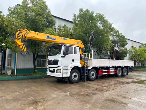 陜汽重卡徐工14噸隨車吊運輸車