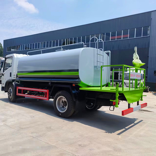 東風(fēng)福瑞卡9.8方灑水車